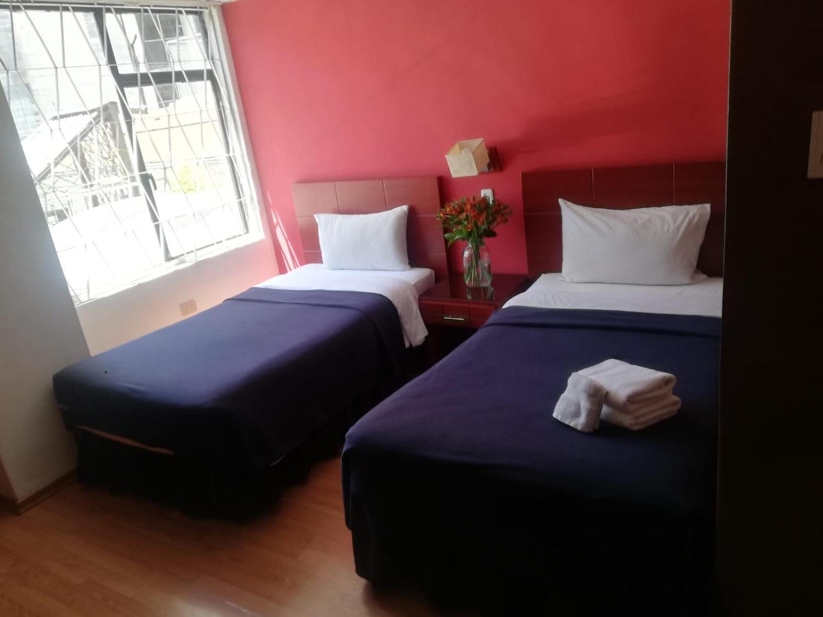 קיטו Filatelia Suites & Travel מראה חיצוני תמונה