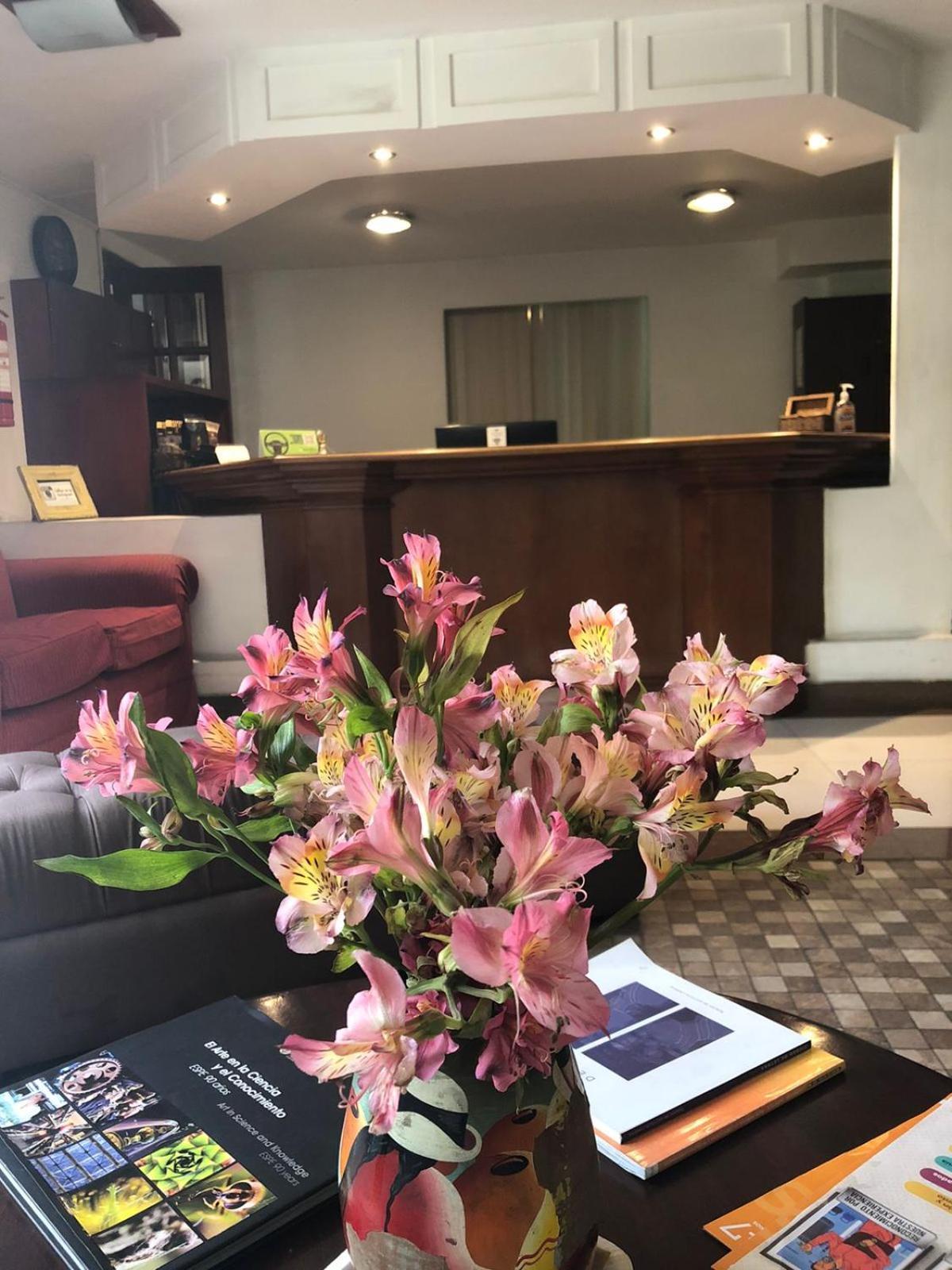 קיטו Filatelia Suites & Travel מראה חיצוני תמונה