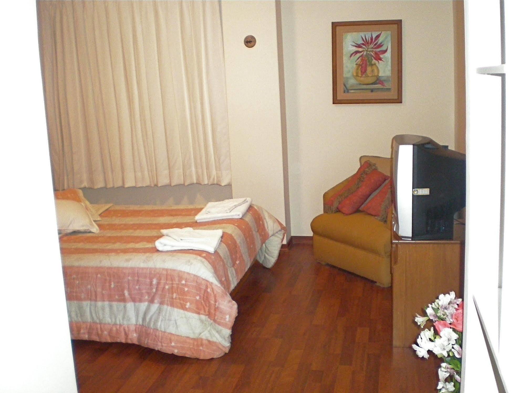 קיטו Filatelia Suites & Travel מראה חיצוני תמונה