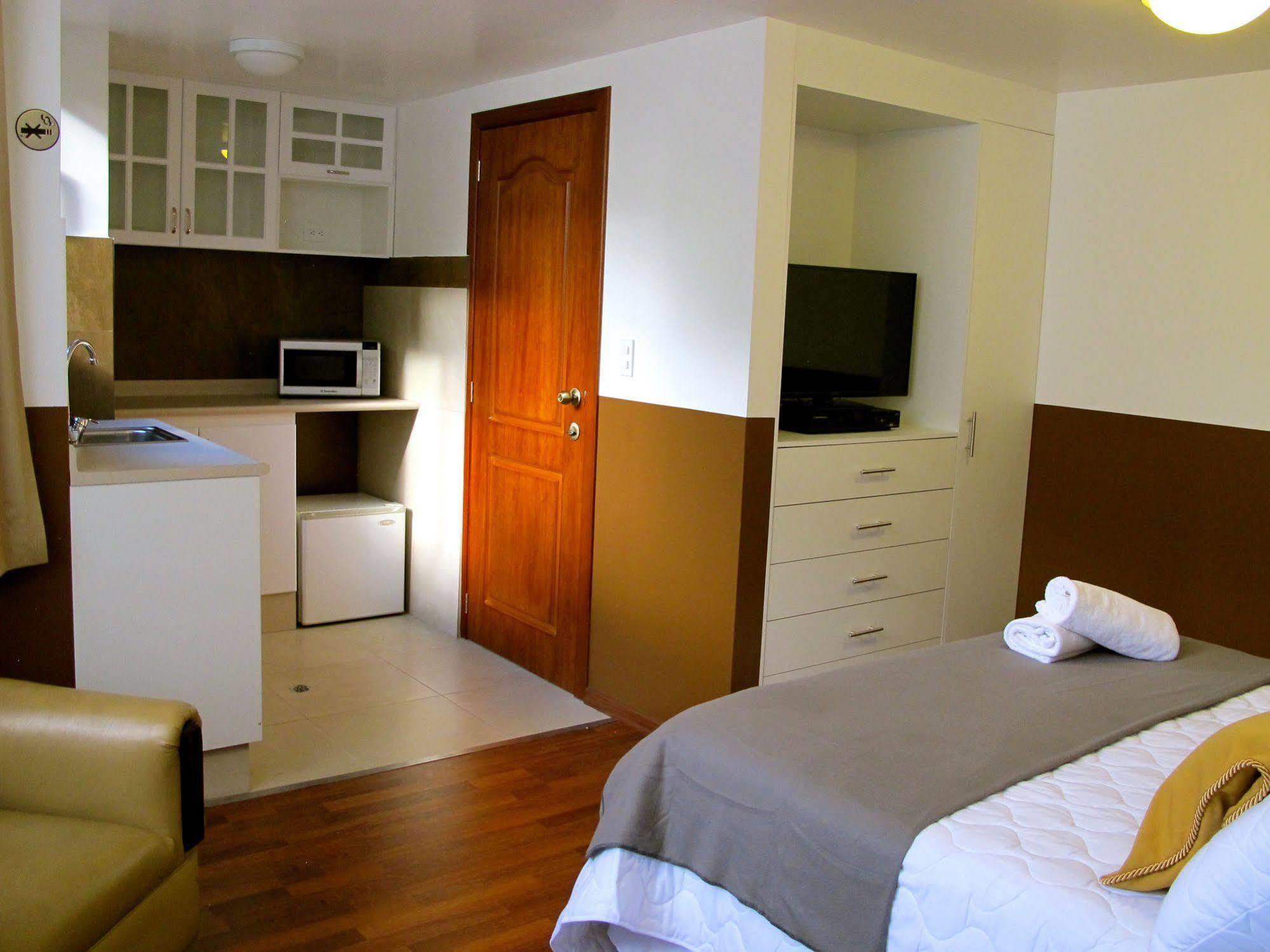 קיטו Filatelia Suites & Travel מראה חיצוני תמונה